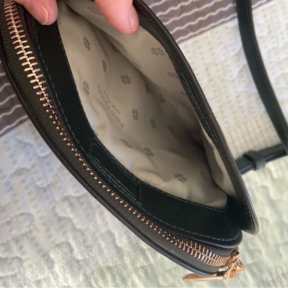 kate spade iridescent green purse with gold chain hardware. - Picture 4 of 6